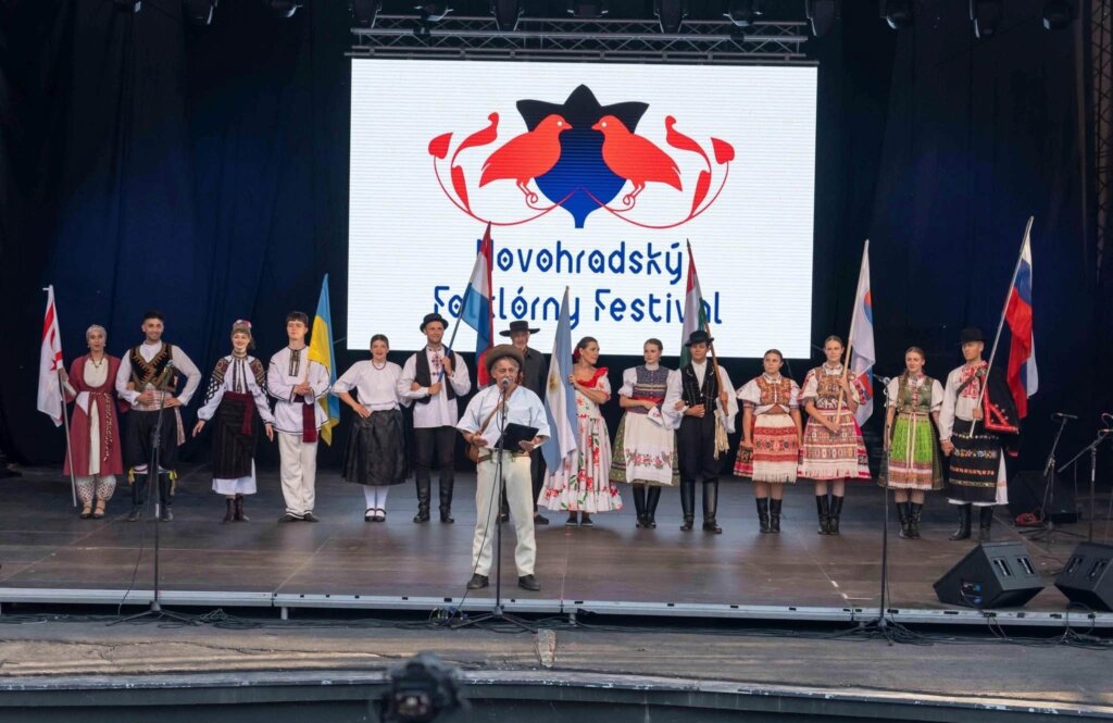 08 svi sudionici glavna pozornica