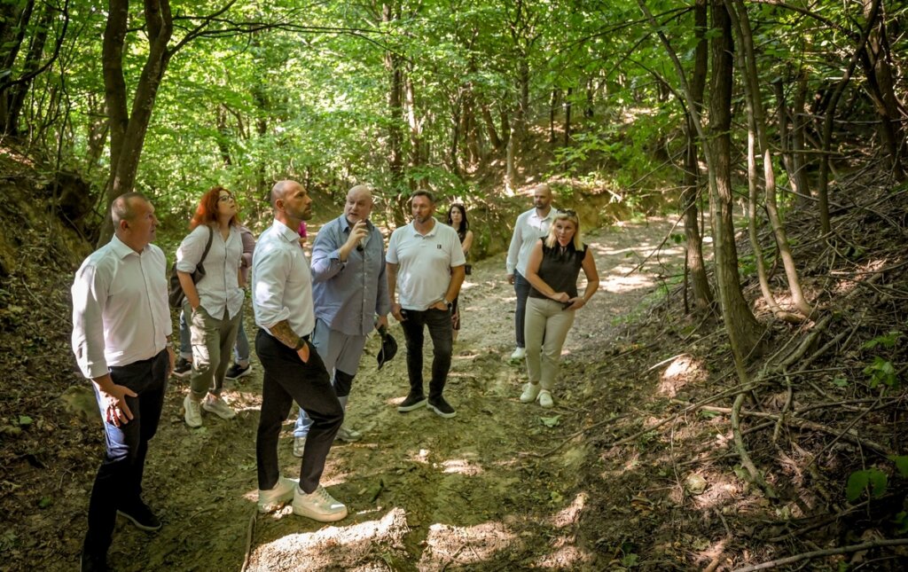 Arheoloski lokalitet Kalnik (1)