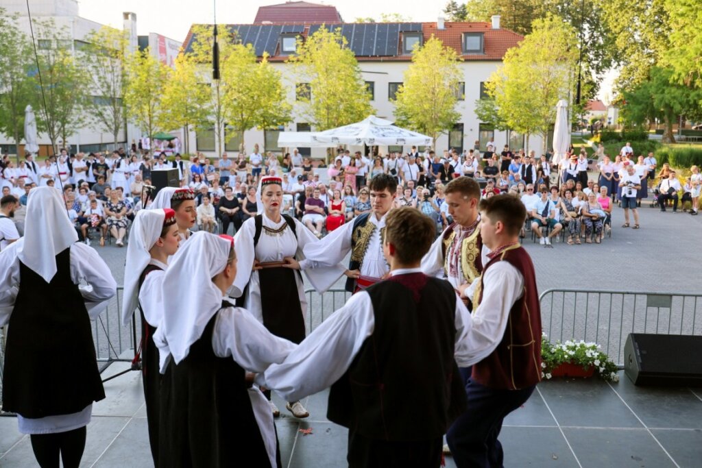 Folklor 27062026 Ib 18