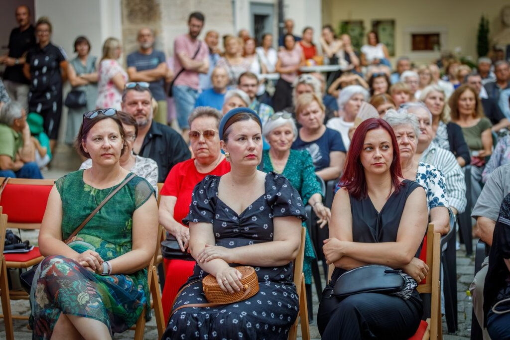 Koncert5riznica 1059 – Kopija