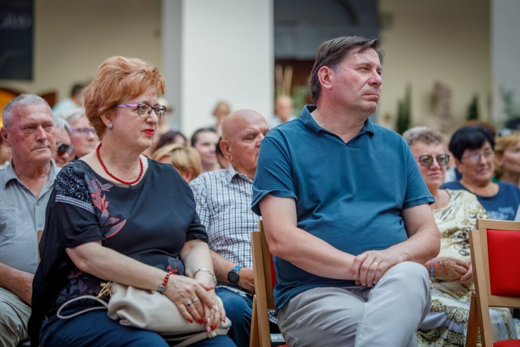 Koncert5riznica 1071 – Kopija