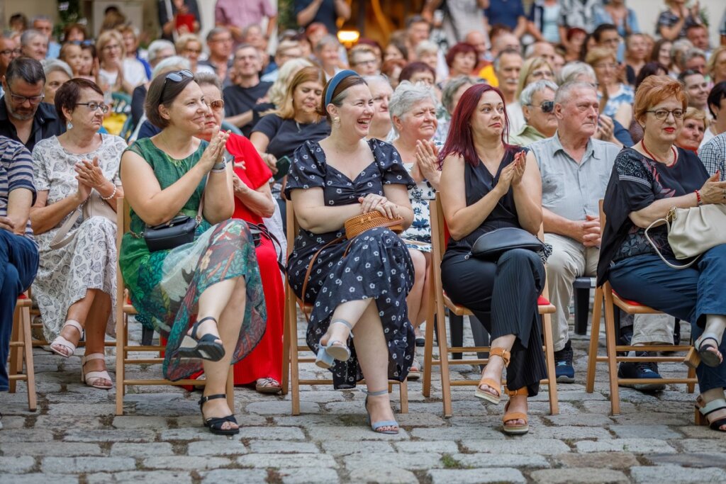 Koncert5riznica 1095 – Kopija