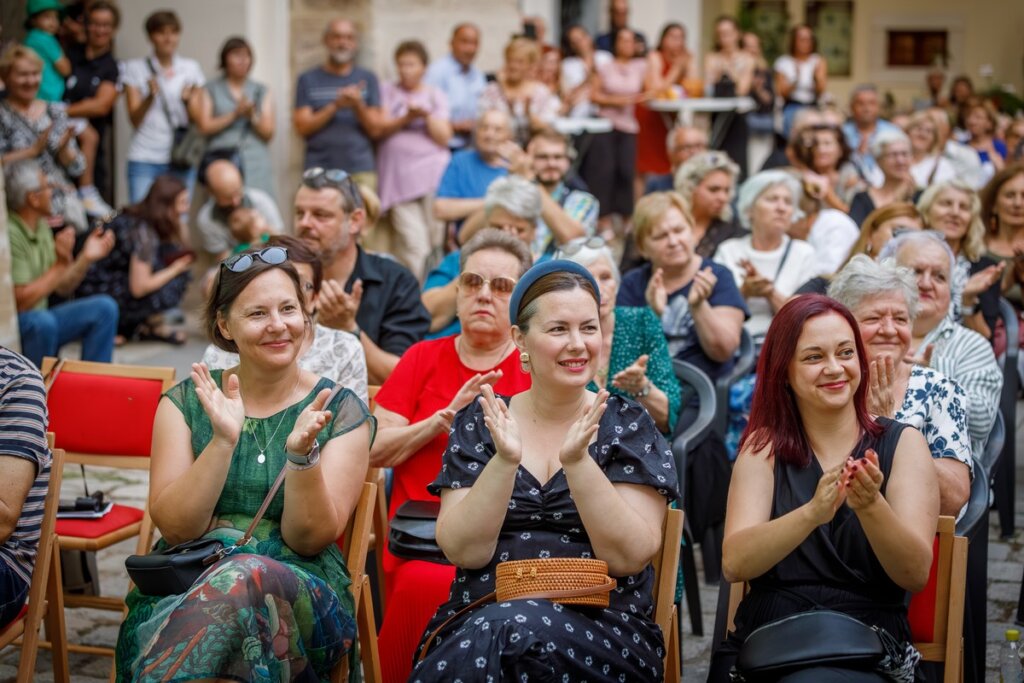 Koncert5riznica 1107 – Kopija