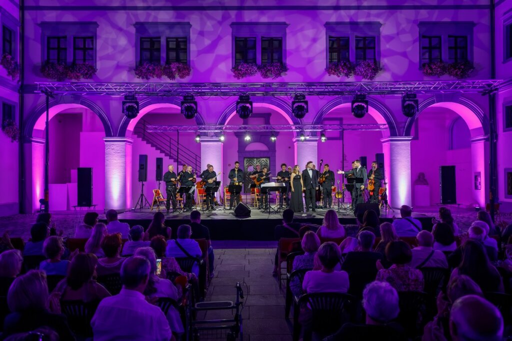 Koncert5riznica 1316 – Kopija