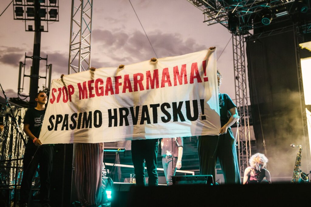Suzana Svečnjak Ravno Do Dna