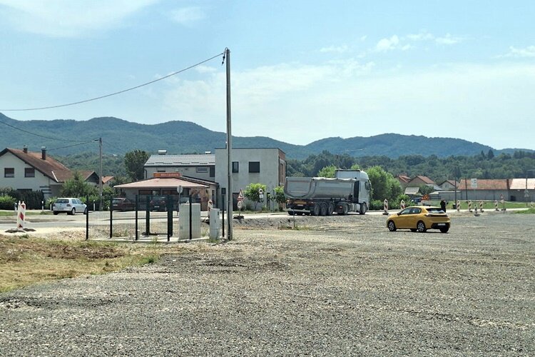 Ljubescica Obilazak Oleg Butkovic000