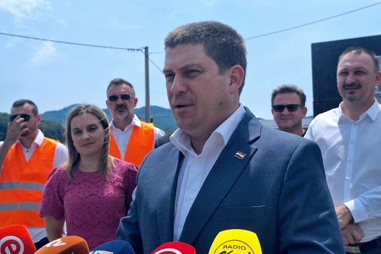 Ljubescica Obilazak Oleg Butkovic008