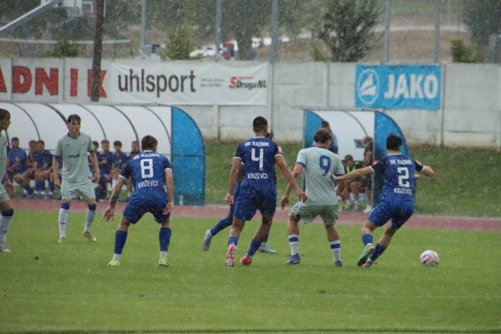 Radnik Dinamo Juniori 3197 (5)