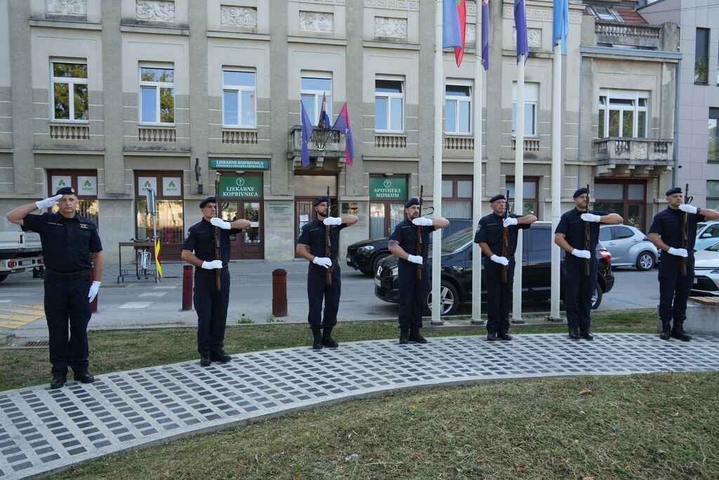 Dan pobjede polaganje vijenaca