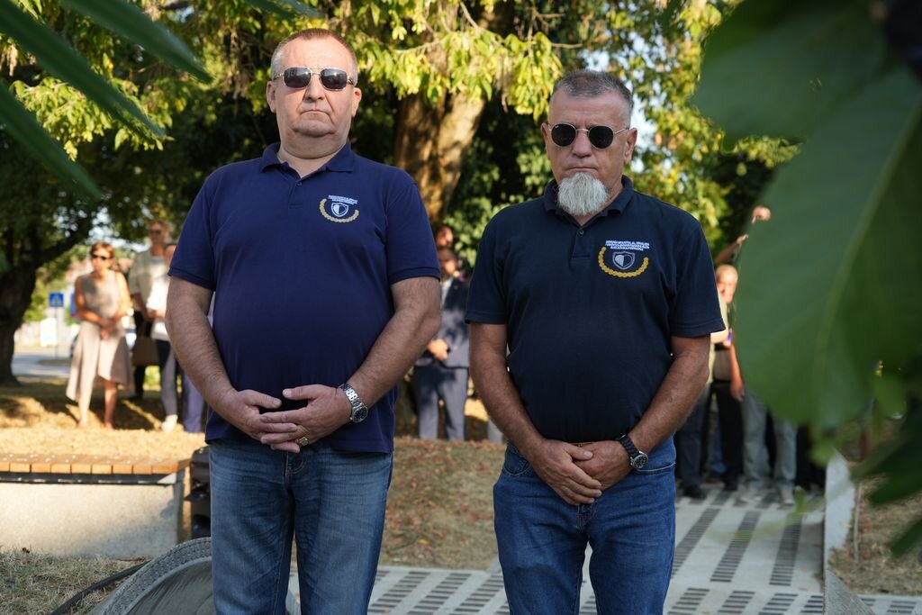 Dan pobjede polaganje vijenaca