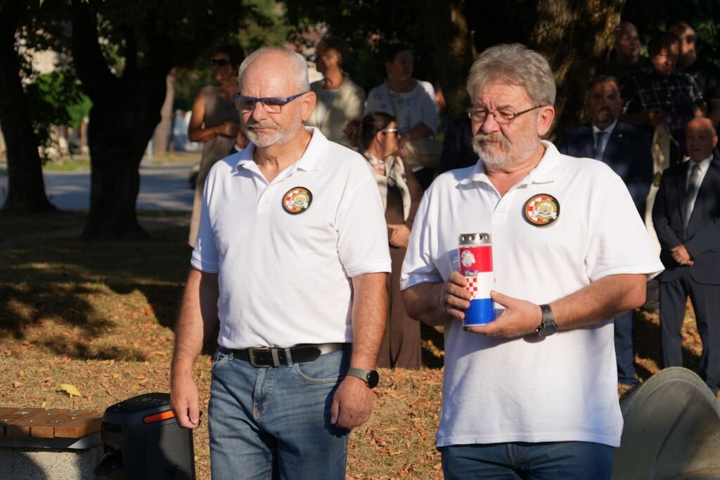 Dan pobjede polaganje vijenaca