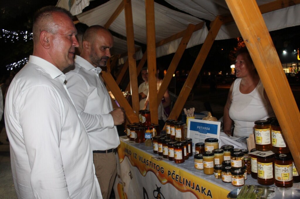 Metkovic (16)