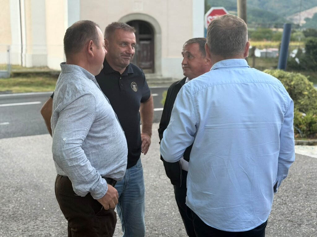PHOTO 2026 08 22 21 00