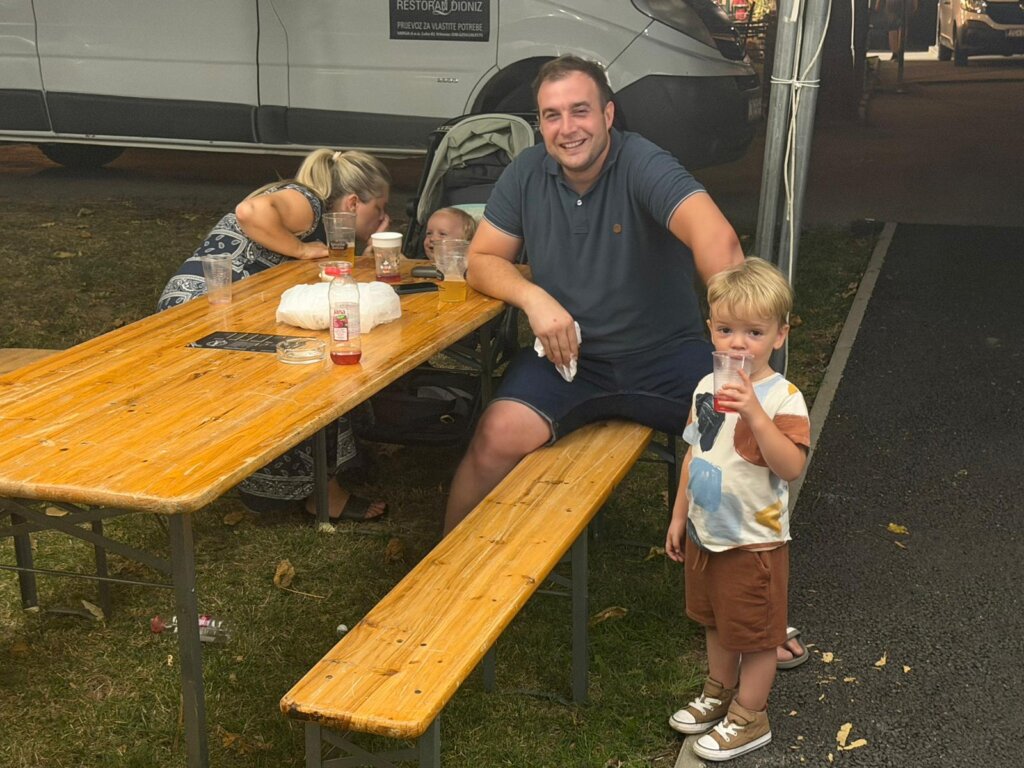 PHOTO 2026 08 28 21 13 27