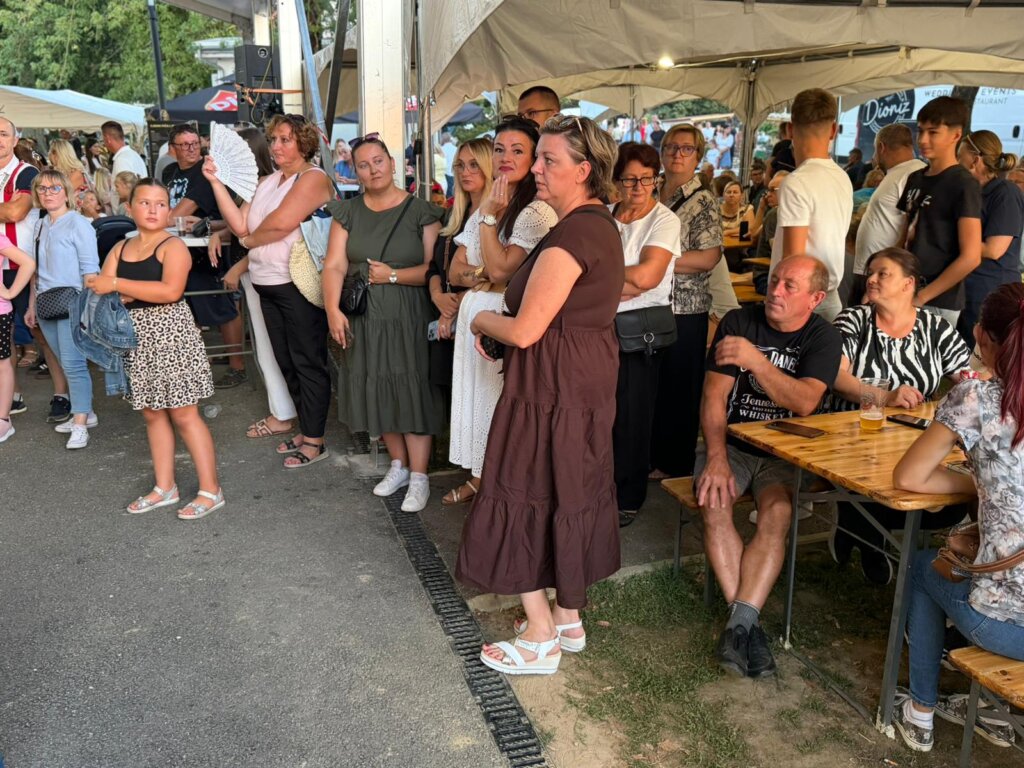 PHOTO 2026 08 30 19 51 04