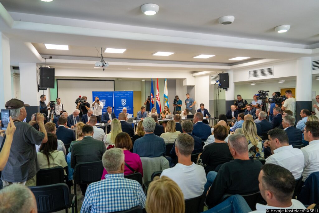 Gospić: Sjednica Odbora za zaštitu okoliša i prirode zbog ilegalnog odlagališta otpada