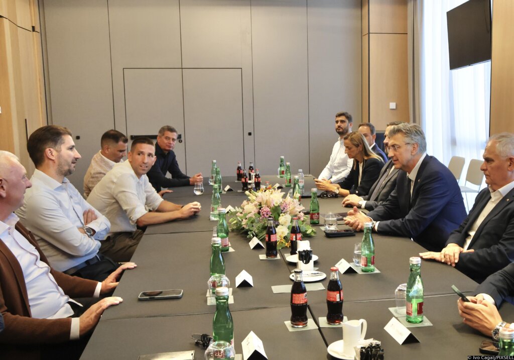 Split: Andrej Plenković sastao s s organizatorima Sportskih igara mladih