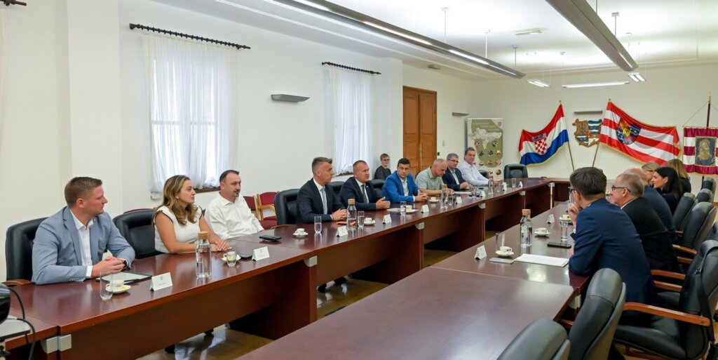 Posjet zupana Vukovarsko srijemse zupanije (16)