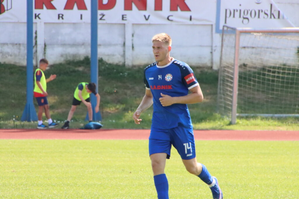 Radnik Križevci Kustošija 3339 (45)