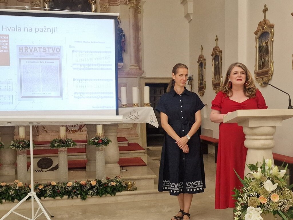 05 Zahvala Tanje Baran u ime organizatora predavačici Luciji Konfic