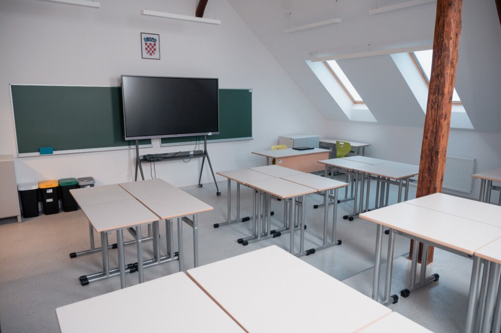 Otvorenje graditeljska prirodoslovna rudarska skola vz rujan 2026 (10)