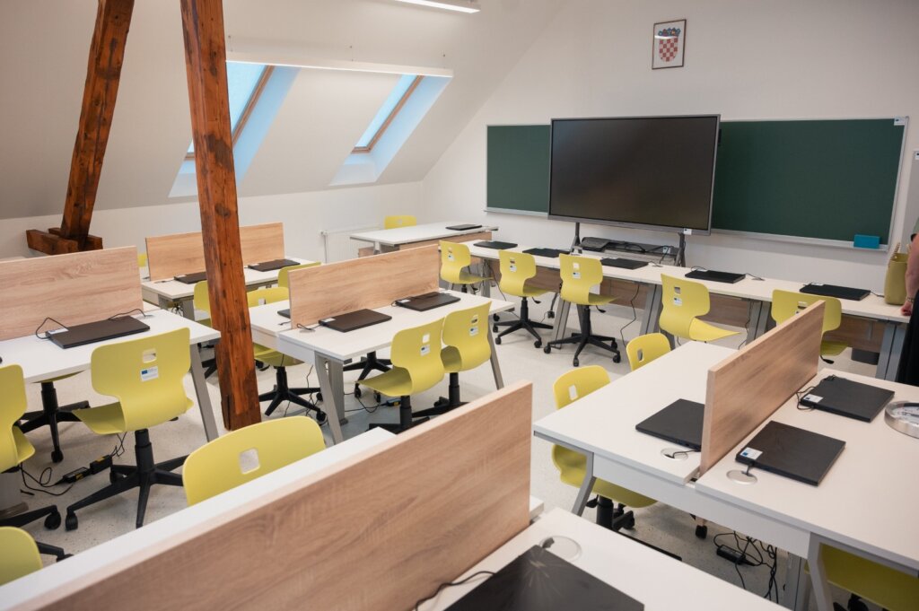 Otvorenje graditeljska prirodoslovna rudarska skola vz rujan 2026 (3)